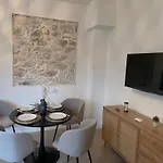 Casa Riviera - En Plein Coeur Du Vieil Apartment