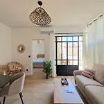 Casa Riviera - En Plein Coeur Du Vieil Apartment Antibes
