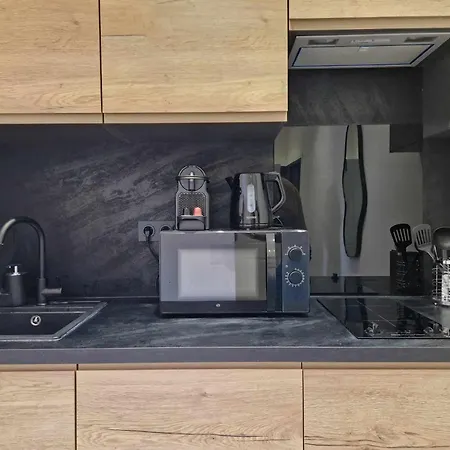 Casa Riviera - En Plein Coeur Du Vieil Apartman Antibes